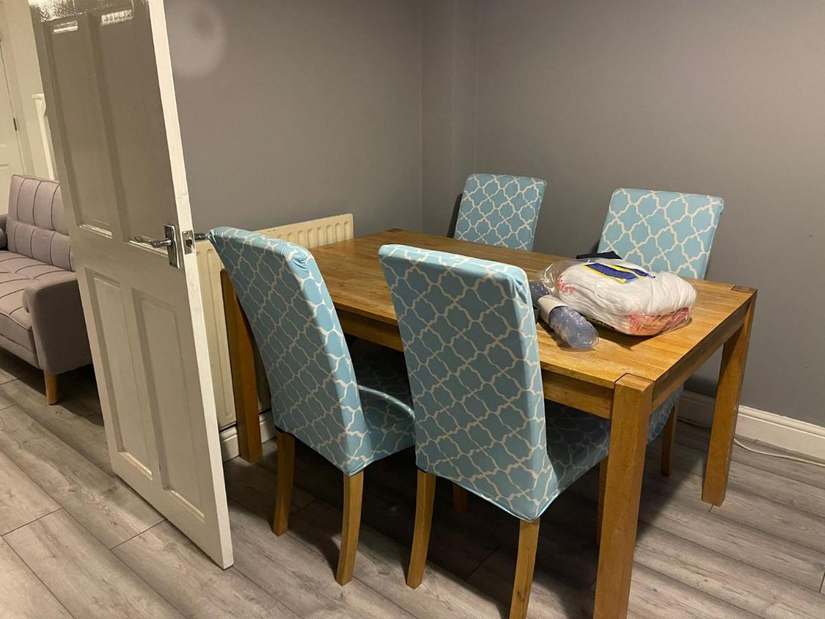 Lakeside View 2 Bedroom House 伯明翰 外观 照片